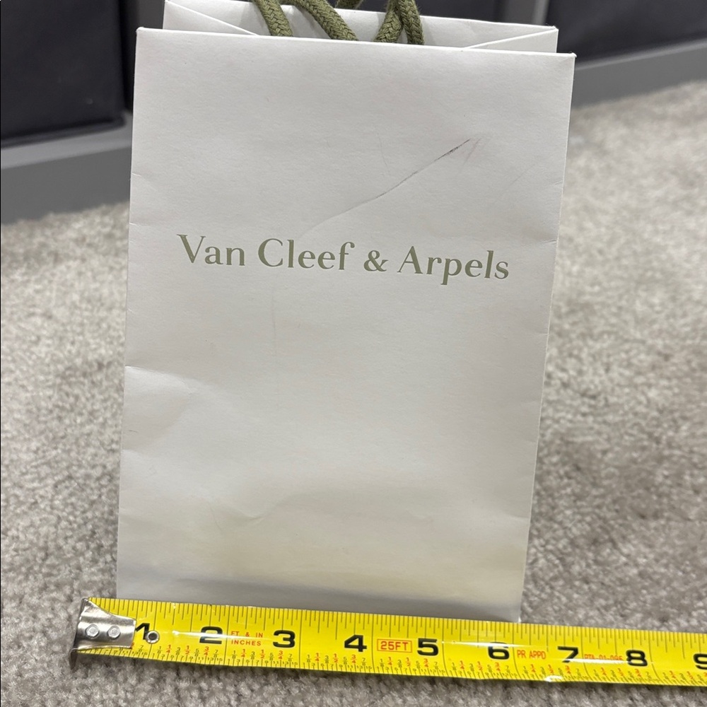 Van Cleef & Arpels White and Green Gift Bag